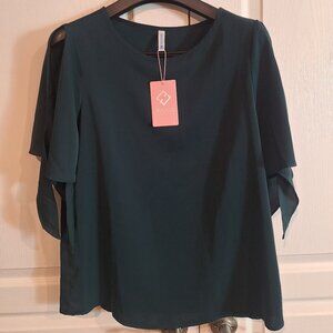 JOUICO Brand Green Women's Blouse - BRAND NEW!  Women's size S.
